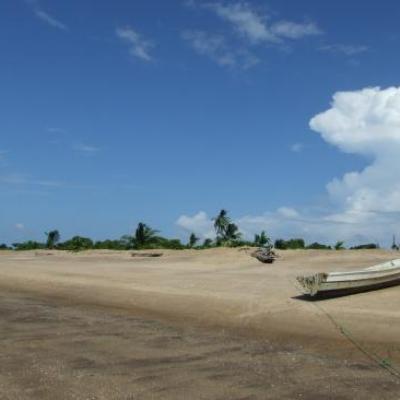 Barque sur sable